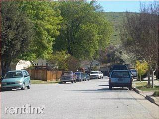 148 Farnham Ct - Photo 3 of 21