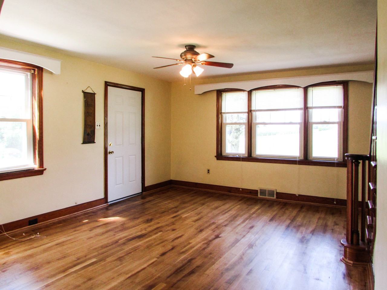 4608 White Oak Rd - Photo 3 of 13