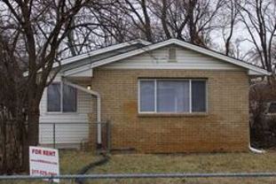 3334 Laurel St - Photo 1 of 1