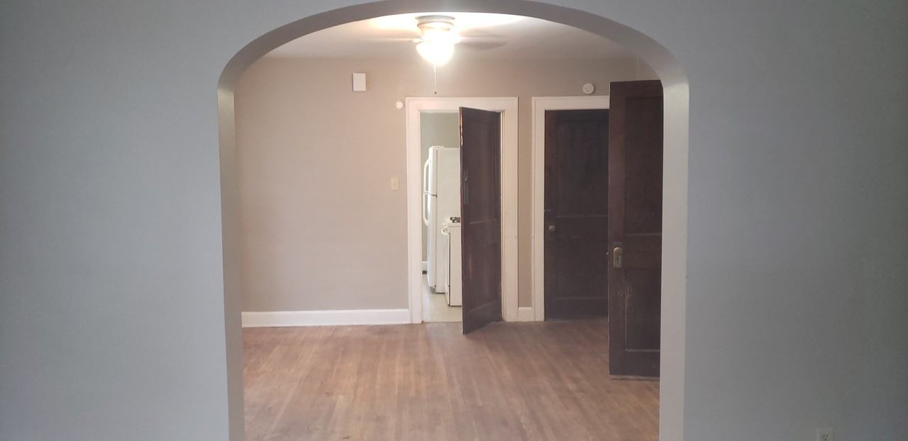 840 N Grant Ave - Photo 3 of 11