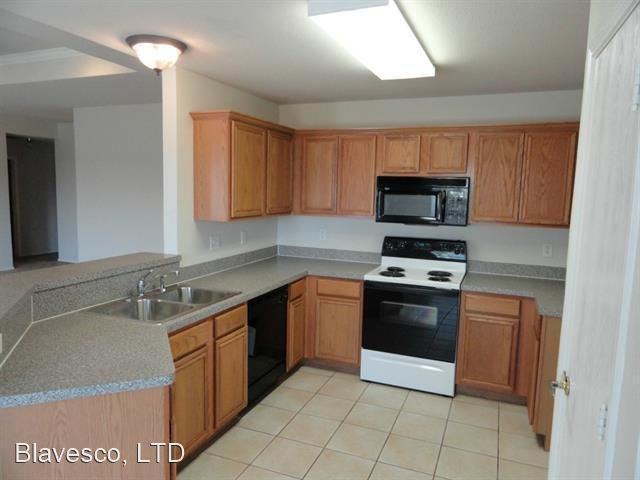 3409 Muleshoe Ln - Photo 3 of 14