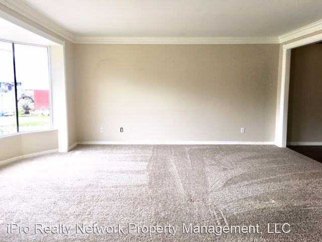 1765 N 1450 W - Photo 3 of 16