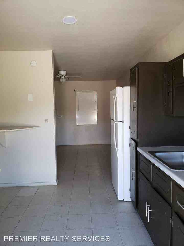 2801 W. 65TH STREET - Photo 2 of 9