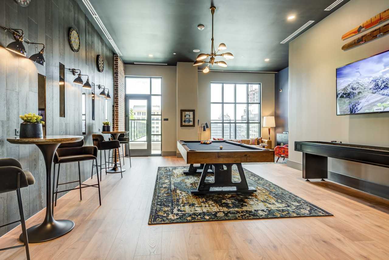 Gables Republic Square - Photo 4 of 19