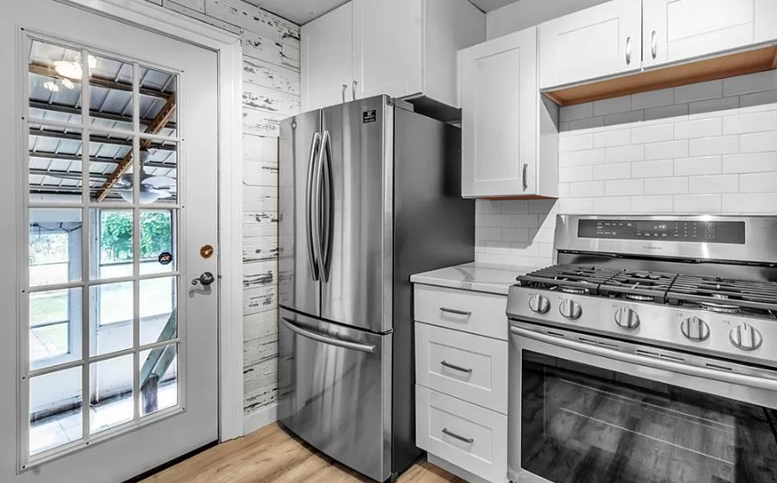 105 Cedar Road - Photo 2 of 6