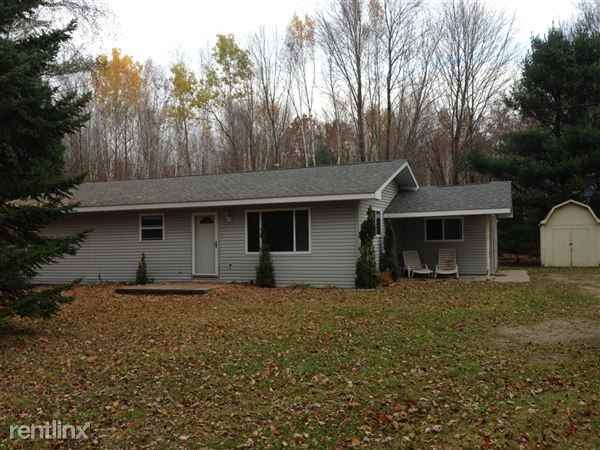 9302 Maple Rd - Photo 2 of 7