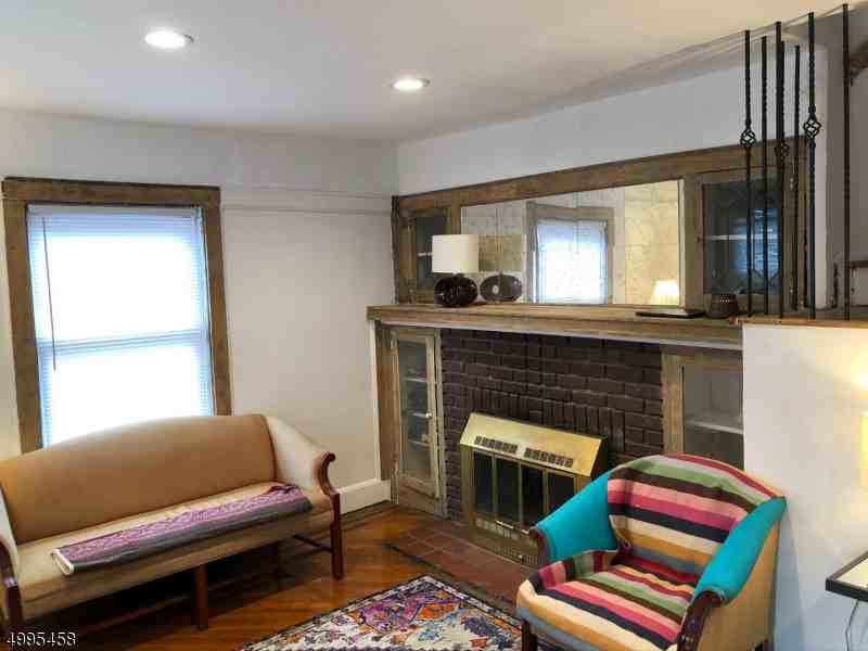 97 Elliot Pl - Photo 3 of 20