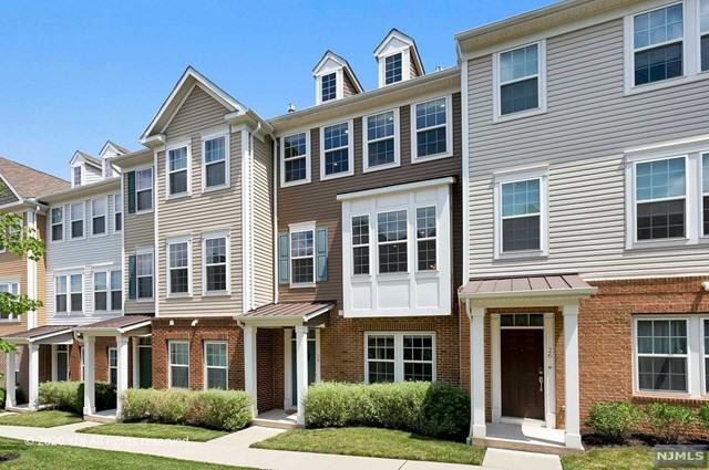 24 Truman Dr - Photo 2 of 23