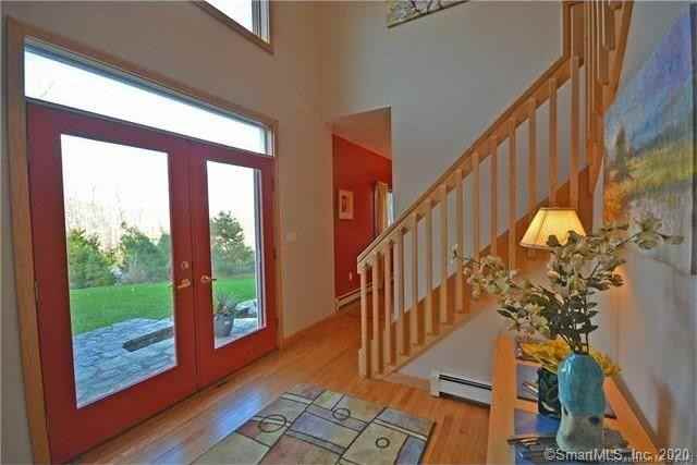 33 Briar Rd - Photo 2 of 26