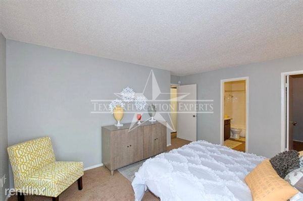 410 and Fredericksburg 1374 - Photo 2 of 8