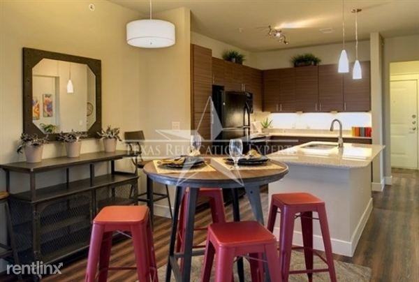 20202 Cresta Avenida - Photo 2 of 9