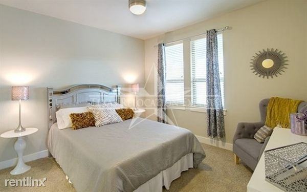 20202 Cresta Avenida - Photo 3 of 9