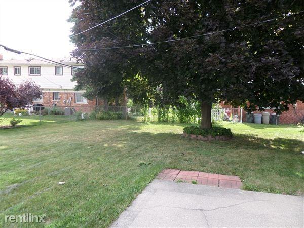 18626 Dogwood Ln - Photo 3 of 23