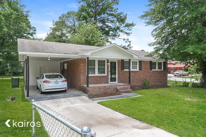 2400 Julius Felder St - Photo 3 of 16