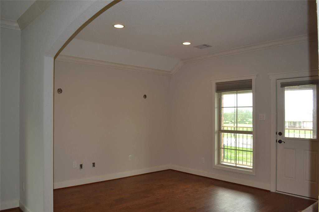 17561 Fm 521 Rd - Photo 3 of 23