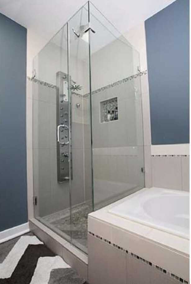 1039 S Chadwick St - Photo 7 of 19