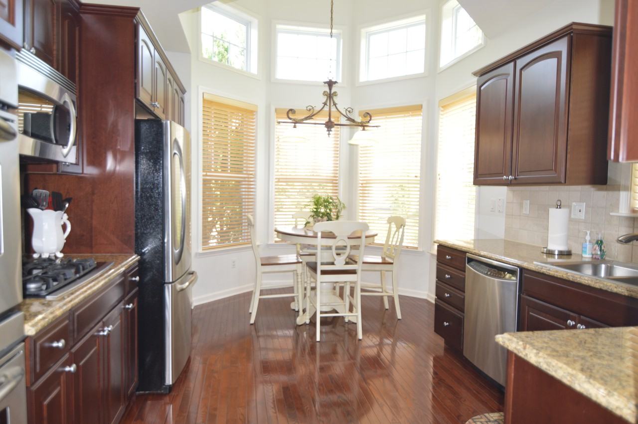 10 10 Dogwood Ct 10 - Photo 3 of 22