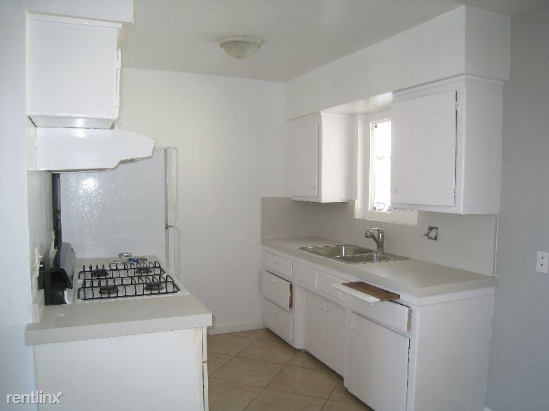111 S Alameda Ln - Photo 3 of 6