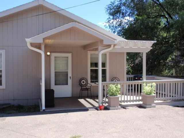 616-618 North Spruce - Photo 3 of 5