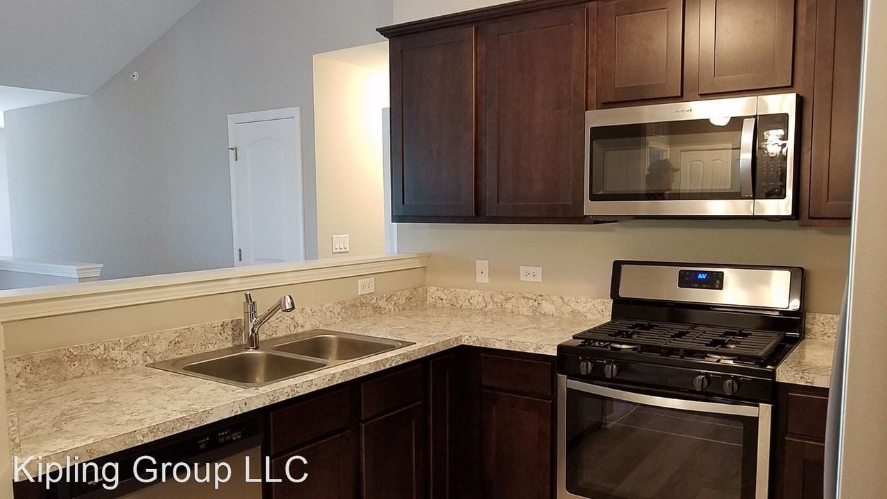 4344 Timber Ridge Ct - Photo 3 of 10