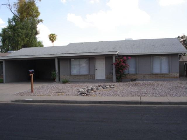 2053 W Devonshire Cir - Photo 2 of 19