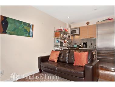 E 81st St & Second #5H