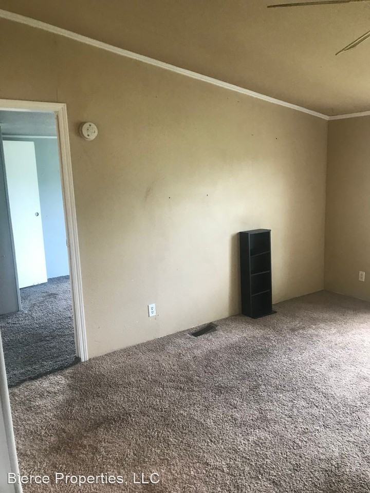 111 E 5 - Photo 2 of 6