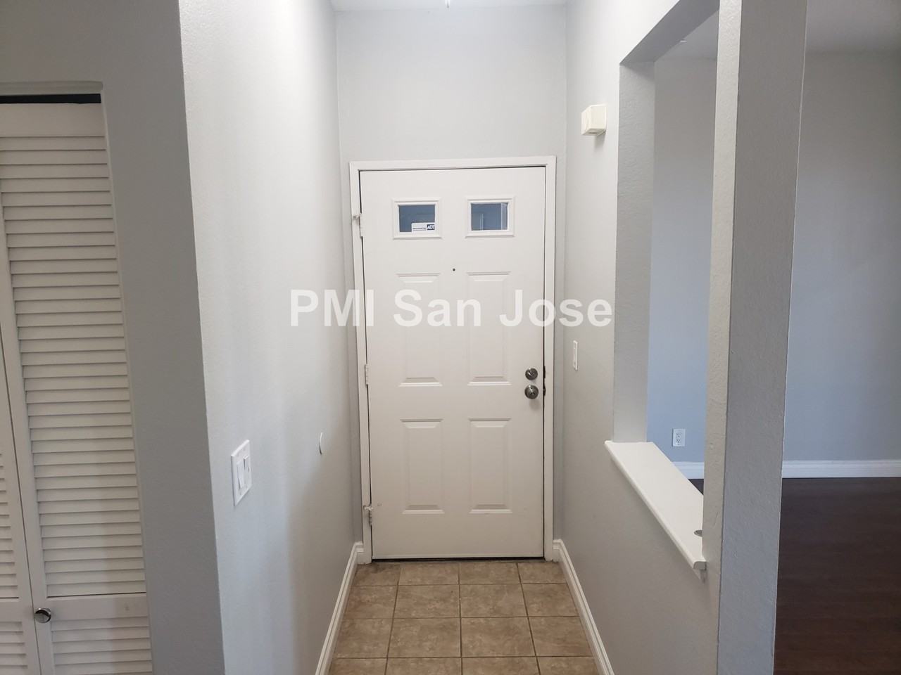 1055 Foxchase Dr - Photo 6 of 15