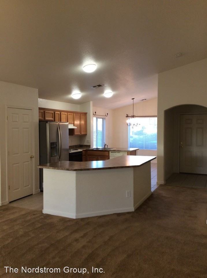 9675 E Belasco Loop - Photo 2 of 12