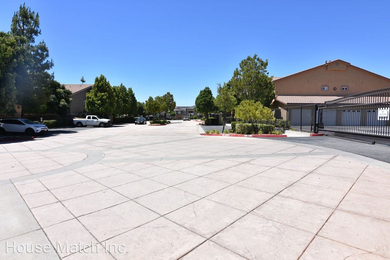 41410 Juniper St #311