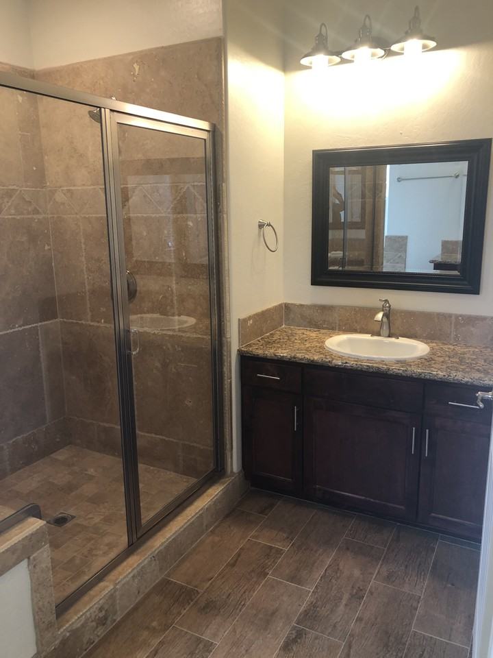 4926 N Polk Ave - Photo 3 of 3