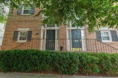 1009 N Pitt St - Photo 1 of 1