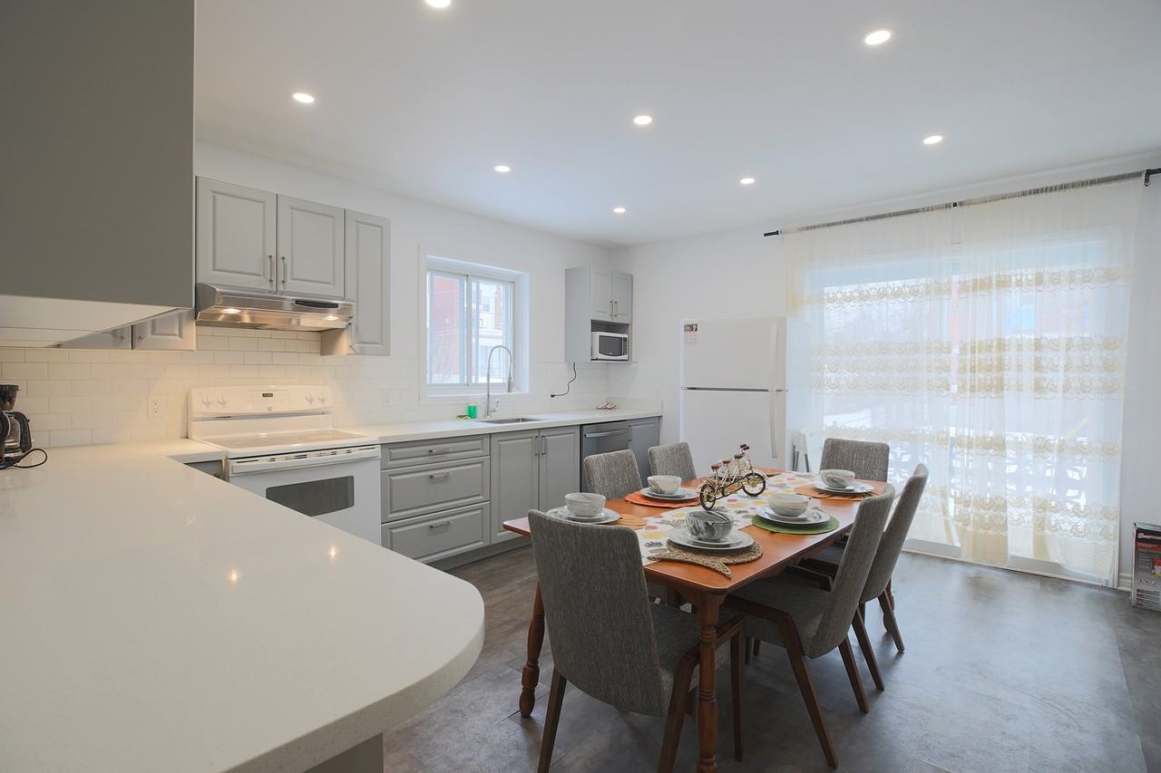 1783 Av Clifford - Photo 3 of 23