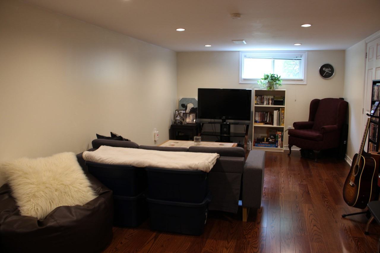 264 Horsham Ave - Photo 2 of 7