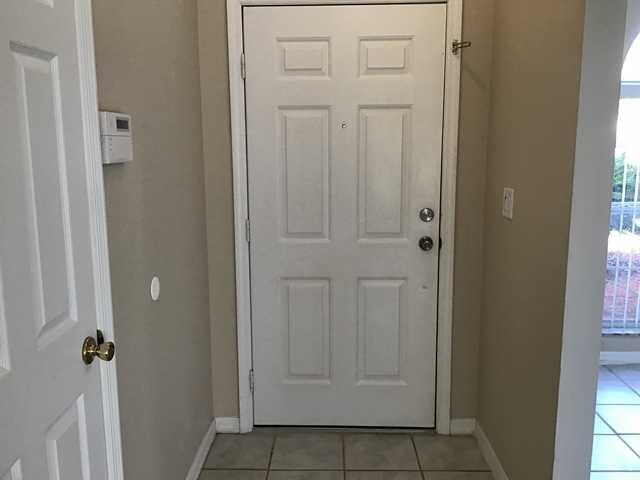 224 Grovepark Dr - Photo 2 of 15