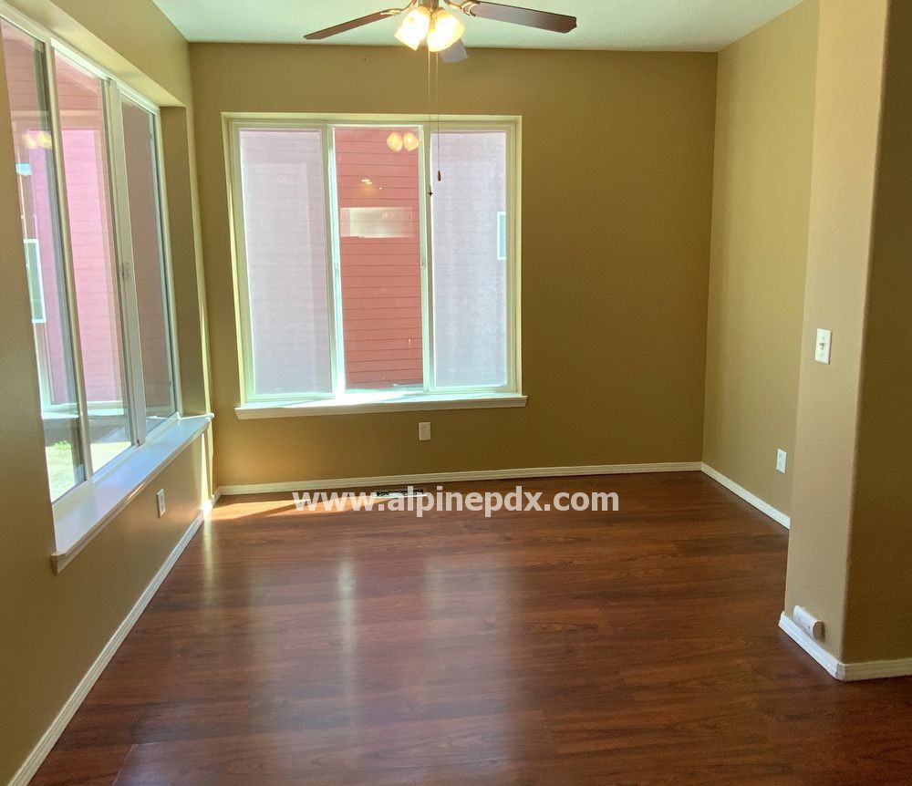 1082 Se Portlandia Ave - Photo 3 of 20
