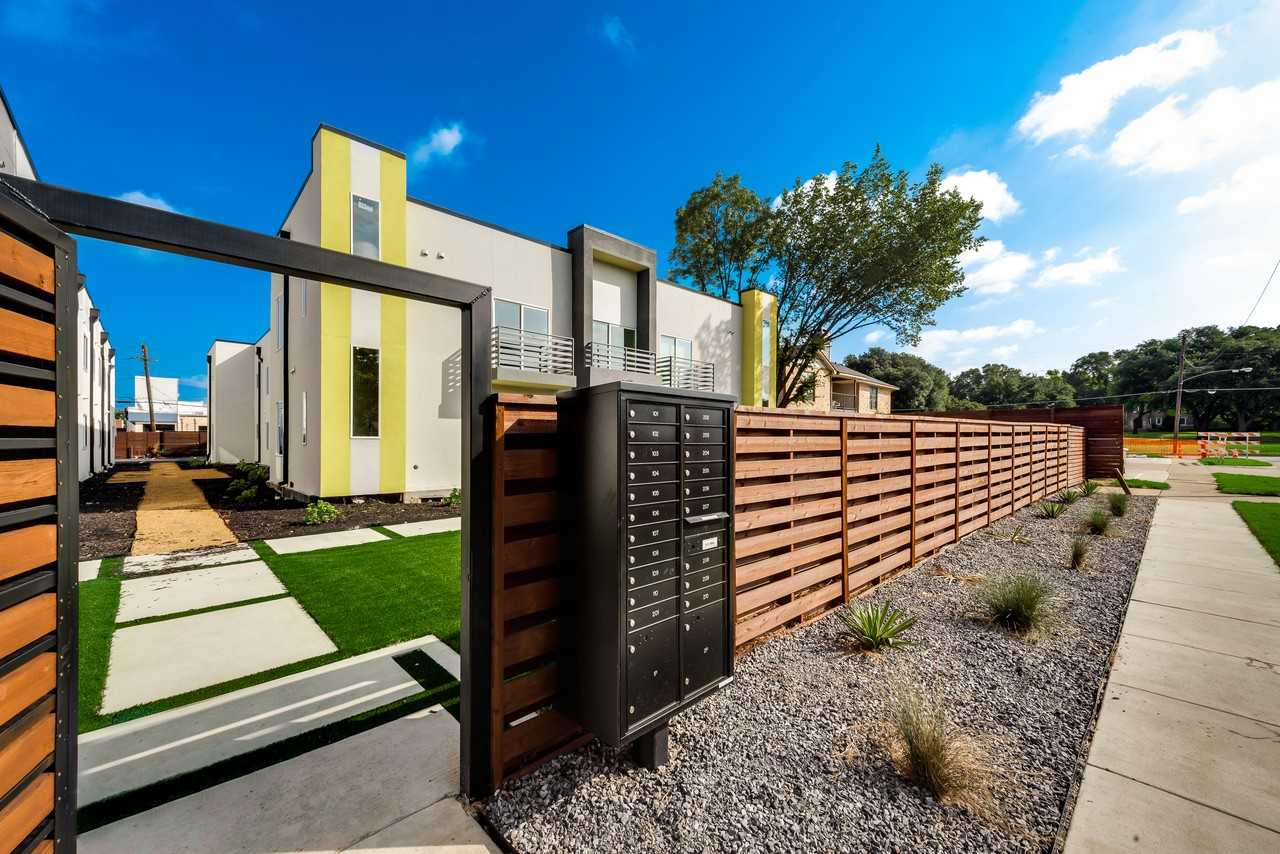 5025 San Jacinto - Photo 2 of 12