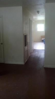 2908 Marshall Ave - Photo 2 of 5