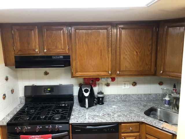 1400 Northgate Sq #11 - Photo 2 of 12