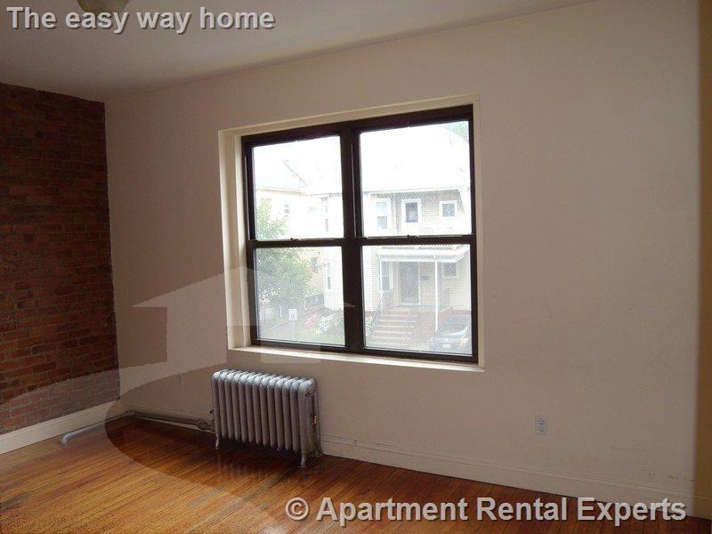 217 Highland Ave #2 - Photo 4 of 10