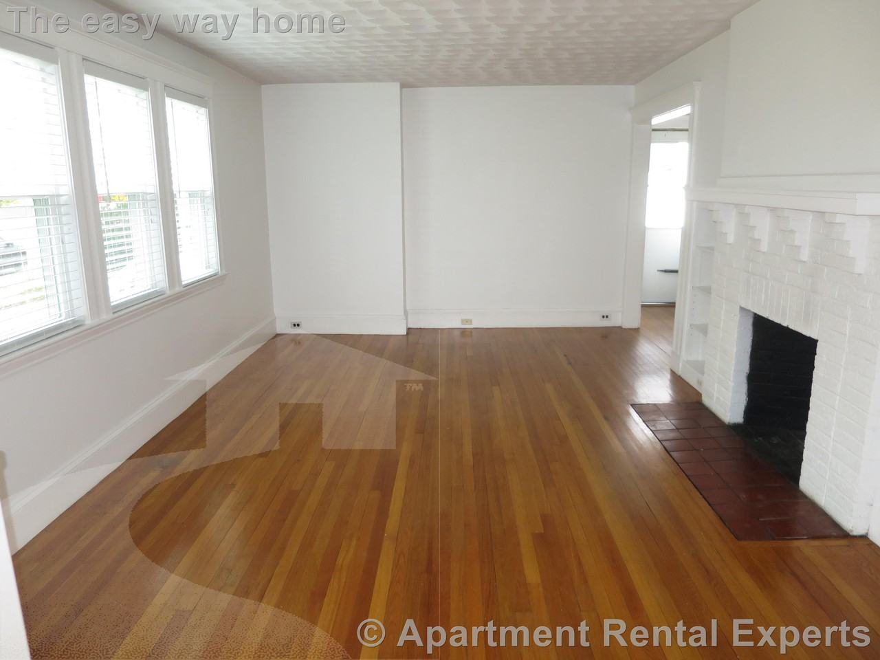 37 Lawrence Rd - Photo 3 of 12