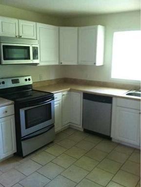 1108 Skyland St - Photo 2 of 3