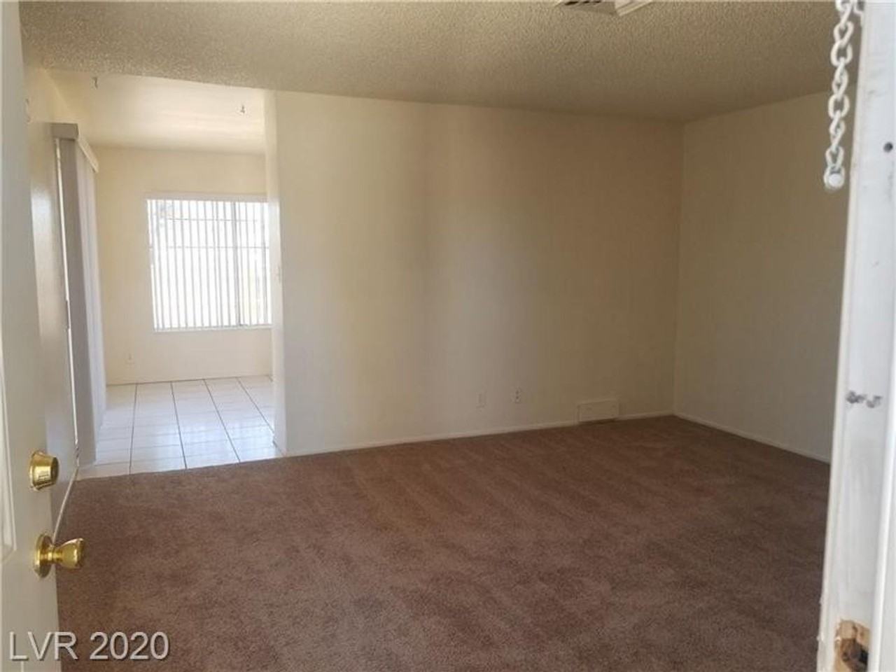 4474 Bramblewood St - Photo 2 of 10