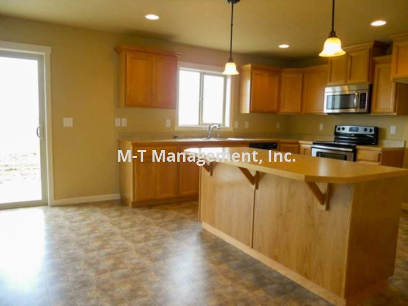 13310 W Pacific Ave - Photo 2 of 7