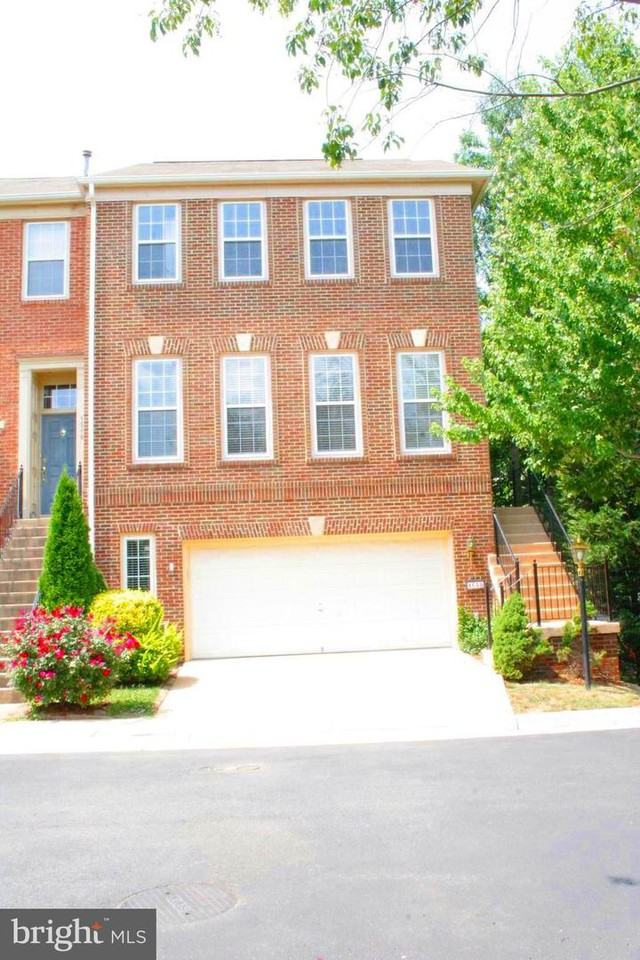 4650 Latrobe Pl - Photo 2 of 26