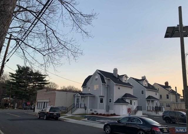 378 378 Broad Avenue Apt-1 - Photo 3 of 11