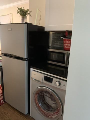 646 W Roscoe St #2S - Photo 4 of 6