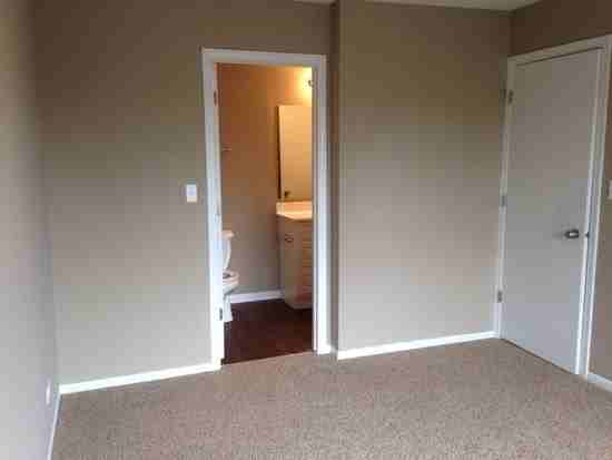 2038 Hebron Ave - Photo 3 of 9