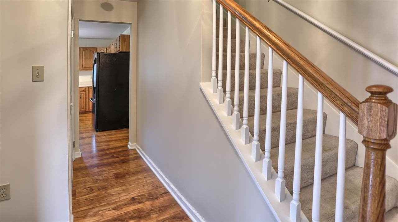 4 Dandelion Dr - Photo 3 of 25