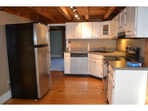 6 Fifield Ln - Photo 2 of 8